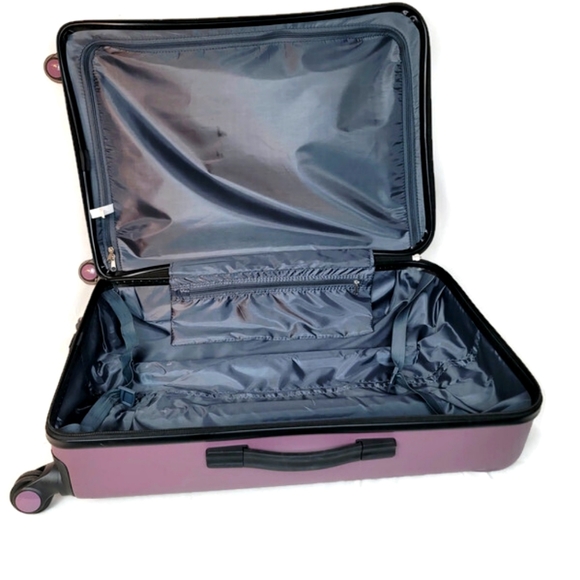 TAG Riverside 24" Hardside Spinner - Picture 4 of 4